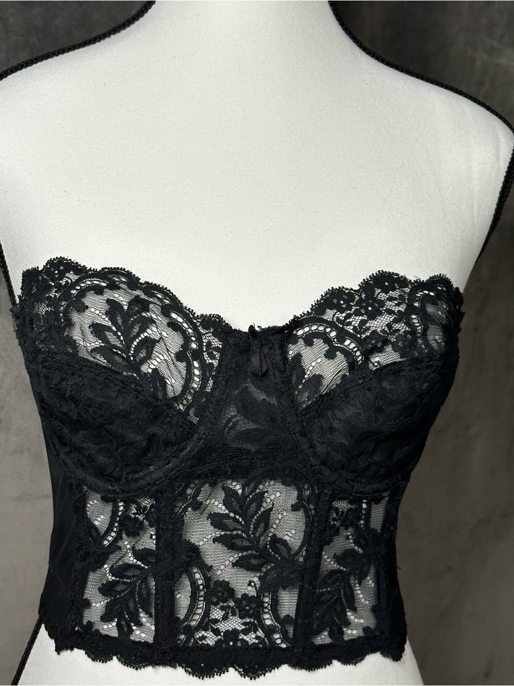 Vintage 80’s/90s Black Lace Bustier Corset Bra Sz36C Dark Romance Goth Glam Chic
